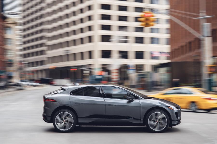  Jaguar I-Pace EV400 AWD HSE 2018 года  (NA) (фото 2 из 8)
